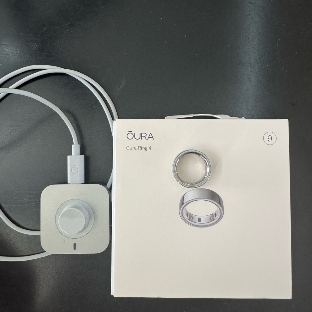 Size 9 Oura ring brand new!!!!